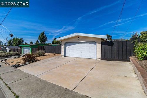 2512 Ardmore Dr, San Pablo, CA, 94806-1638 | Card Image