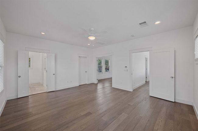 B - 1403 W 12 Th St, Condo with 3 bedrooms, 3 bathrooms and 2 parking in Austin TX | Image 16