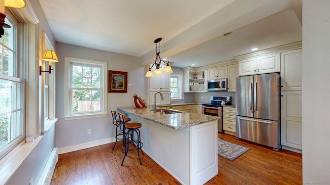 280 Bennett St, House other with 3 bedrooms, 2 bathrooms and null parking in Fairfield CT | Image 12