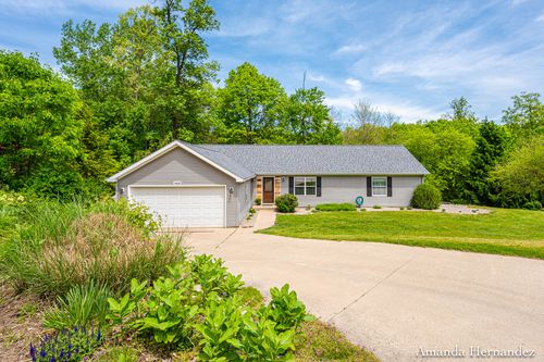 13835 Rolling Creek Dr, Lowell, MI, 49331-9309 | Card Image