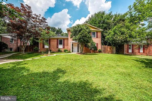 716 Downs Dr, SILVER SPRING, MD, 20904-2022 | Card Image