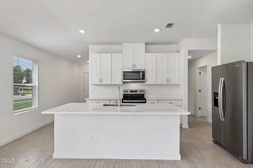 9709 Amber Village Rd, Jacksonville, FL, 32219-3557 | Card Image