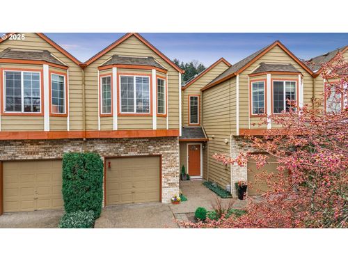 5951 S Hood Ave, Portland, OR, 97239-3718 | Card Image
