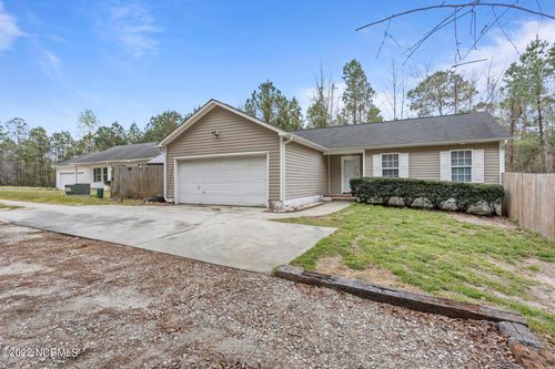 134 Constitution Ave, Jacksonville, NC, 28540-9705 | Card Image