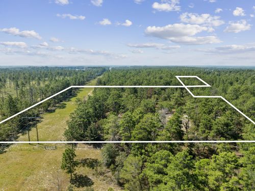10 White Rd, DeFuniak Springs, FL, 32433 | Card Image