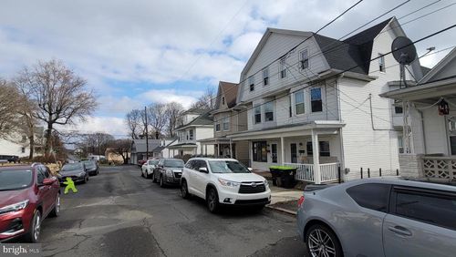 262 Indiana Ave, SHENANDOAH, PA, 17976-1305 | Card Image