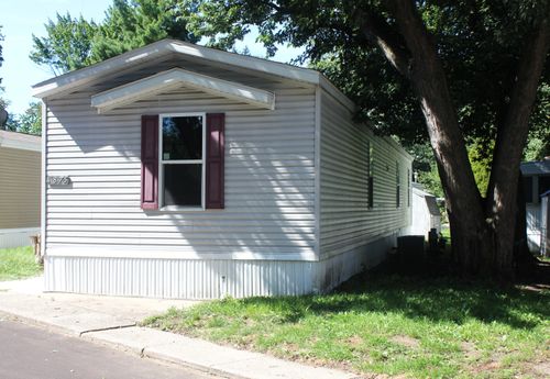 4875 Pamela Avenue Se, Kentwood, MI, 49548 | Card Image