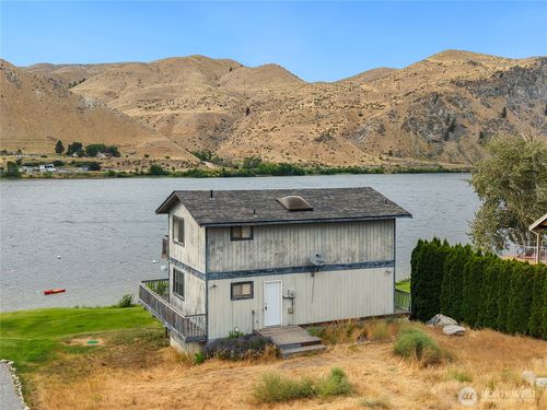 513 Riverview Dr, Orondo, WA, 98843-9773 | Card Image