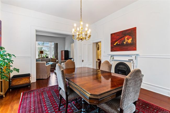 1023 St Charles St, House other with 3 bedrooms, 3 bathrooms and 6 parking in Victoria BC | Image 14
