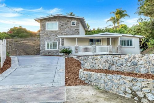 10150 Sierra Madre Rd, Spring Valley, CA, 91977-1740 | Card Image