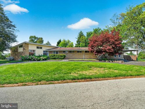 2615 Dogwood Ln, EAST NORRITON, PA, 19401-1720 | Card Image