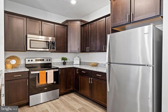 102 - 2340 Hadley Blvd, Condo with 1 bedrooms, 1 bathrooms and null parking in ENOLA PA | Image 6