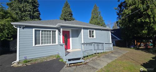 12053 70 Th Avenue S, Seattle, WA, 98178 | Card Image