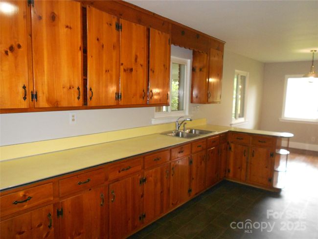 5209 Markay St, House other with 2 bedrooms, 1 bathrooms and null parking in Matthews NC | Image 9