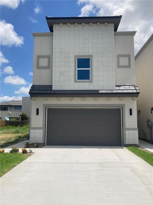 2221 Dorado Dr, Mission, TX, 78573-8504 | Card Image
