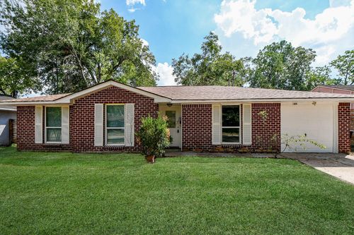 5811 Greencraig Dr, Houston, TX, 77035-5417 | Card Image