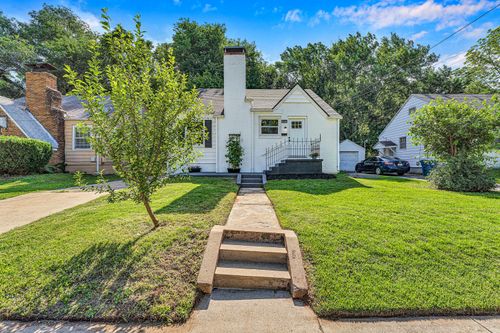 926 S Weaver Ave, Springfield, MO, 65806-2850 | Card Image