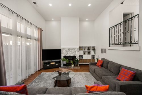 unit-4-320 W 220th St, Carson, CA, 90745-2830 | Card Image