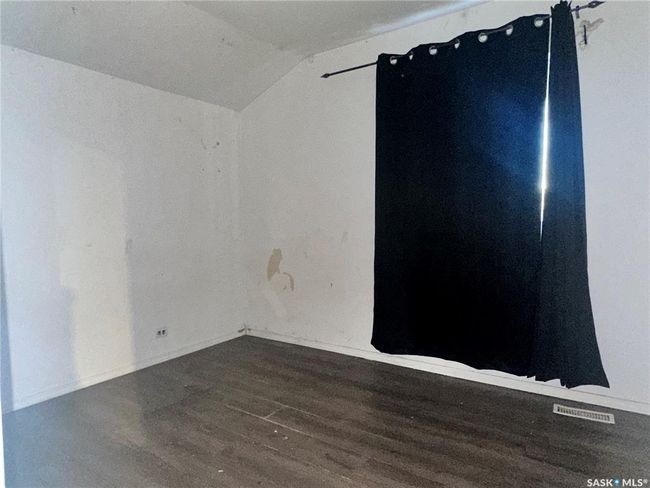 1050 Vaughan St, House other with 3 bedrooms, 1 bathrooms and 2 parking in Moose Jaw SK | Image 7