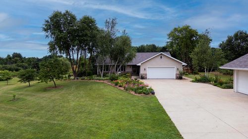 W5093 Vogel Road, Jefferson, WI, 53549 | Card Image