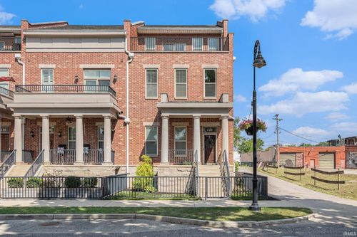 120 S Niles Ave, South Bend, IN, 46617-2708 | Card Image