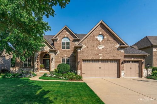 539 Eagle Brook Ln, Naperville, IL, 60565-4427 | Card Image