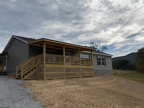 124 Hillside Dr, Elkins, WV, 26241-9583 | Card Image