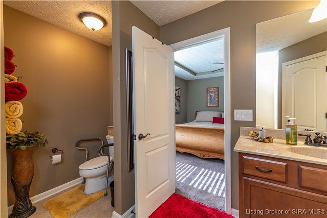 1721 Spring Gate Cir, Condo with 3 bedrooms, 2 bathrooms and null parking in Jeffersonville IN | Image 15