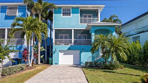 7005 Holmes Blvd, Holmes Beach, FL, 34217-1373 | Card Image
