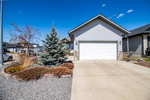 57 Woodbine Close, Blackfalds, AB, T4M0K5 | Card Image