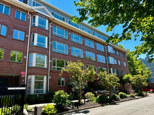 703-703 Chandlers Wharf, Portland, ME, 04101-4659 | Card Image