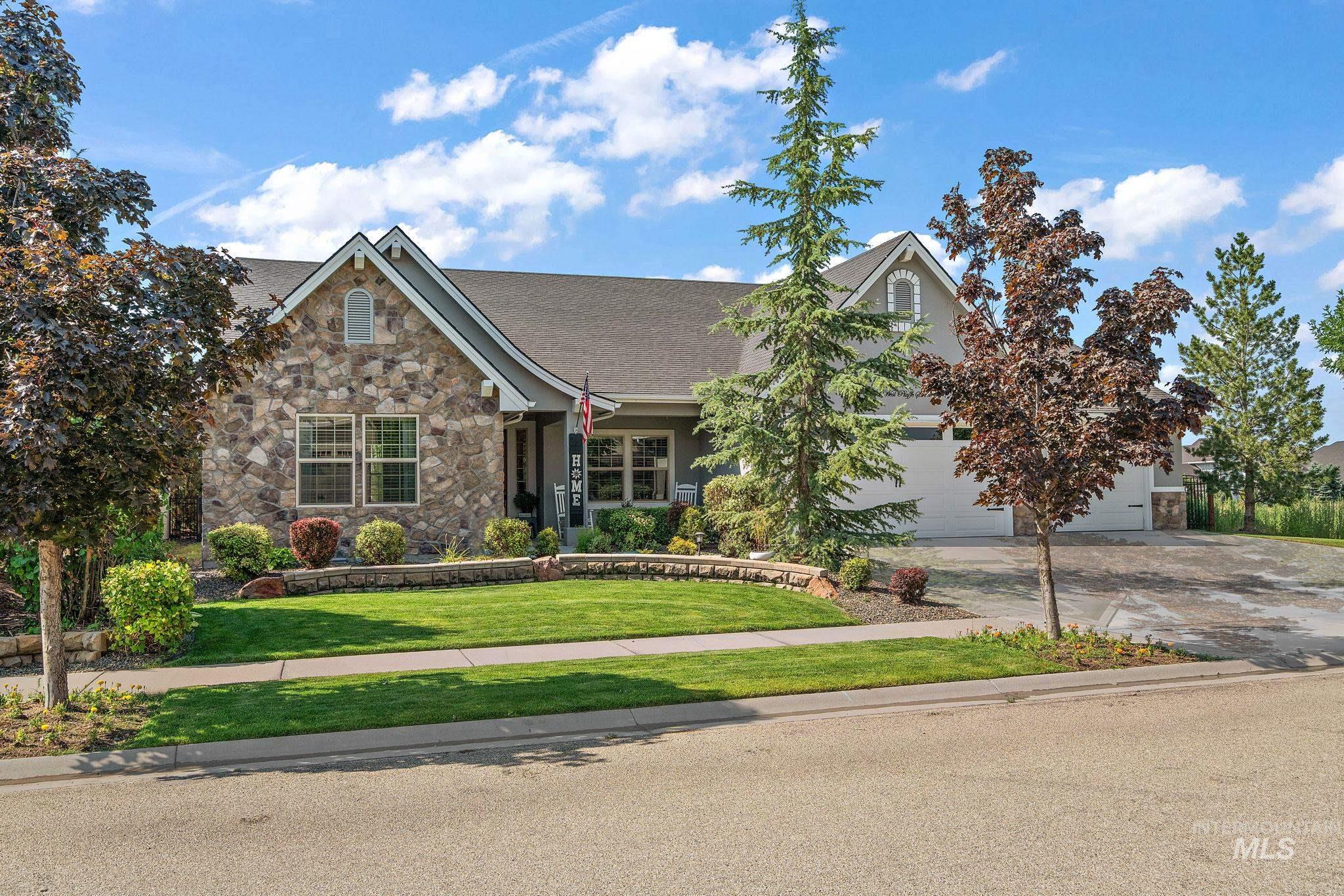 Piaffe St, Eagle, ID 83616