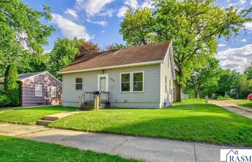 108 Locust St, Saint Peter, MN, 56082-2116 | Card Image