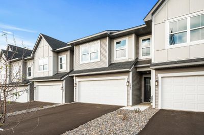 9685 Cedarwood Court, Townhouse with 3 bedrooms, 1 bathrooms and null parking in Inver Grove Heights MN | Image 2