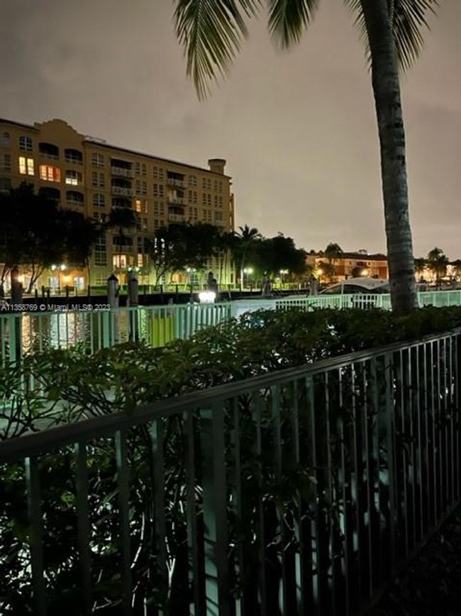 128 - 2950 Ne 188th St, Condo with 1 bedrooms, 1 bathrooms and null parking in Aventura FL | Image 70