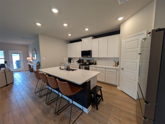 3030 Charyn Way, House other with 4 bedrooms, 4 bathrooms and 2 parking in New Braunfels TX | Image 6