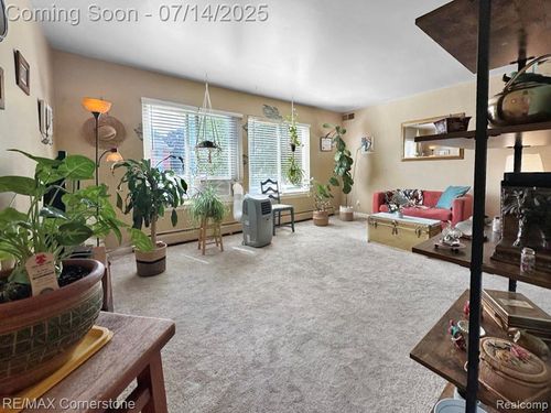 apt-4-7382 Central St, Westland, MI, 48185-2551 | Card Image