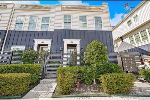 815 Bringhurst St, Houston, TX, 77020-8609 | Card Image