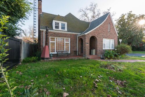 52 W Adams Street, Stockton, CA, 95204 | Card Image