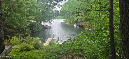 157 Overlook Cv, Crossville, TN, 38558-7080 | Card Image