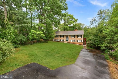2435 Hunter Mill Rd, VIENNA, VA, 22181-3009 | Card Image