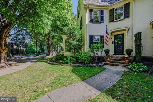 12 Crawford Cir, WILMINGTON, DE, 19805-2656 | Card Image