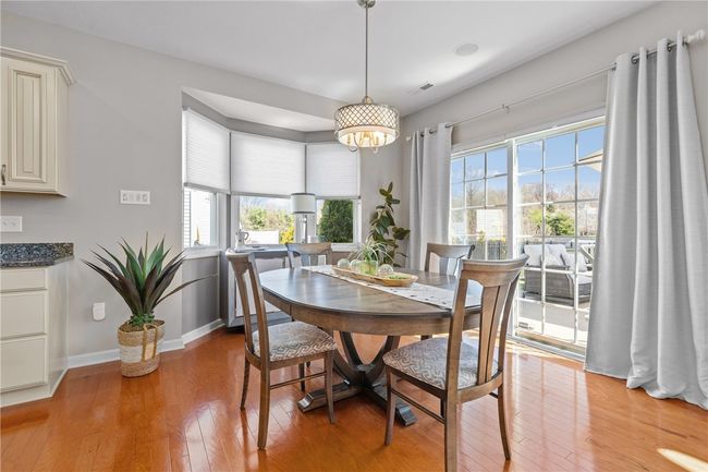 105 Summit Dr, Condo with 3 bedrooms, 2 bathrooms and 2 parking in Sewickley PA | Image 9
