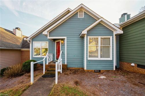 2716 Sawgrass Ct, Winston-Salem, NC, 27103-6690 | Card Image