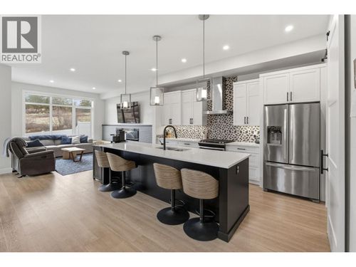 3355 Hawks Cres, Westbank, BC, V4T0A7 | Card Image