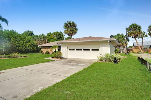 3307 Pinetree St, Port Charlotte, FL, 33952-7918 | Card Image