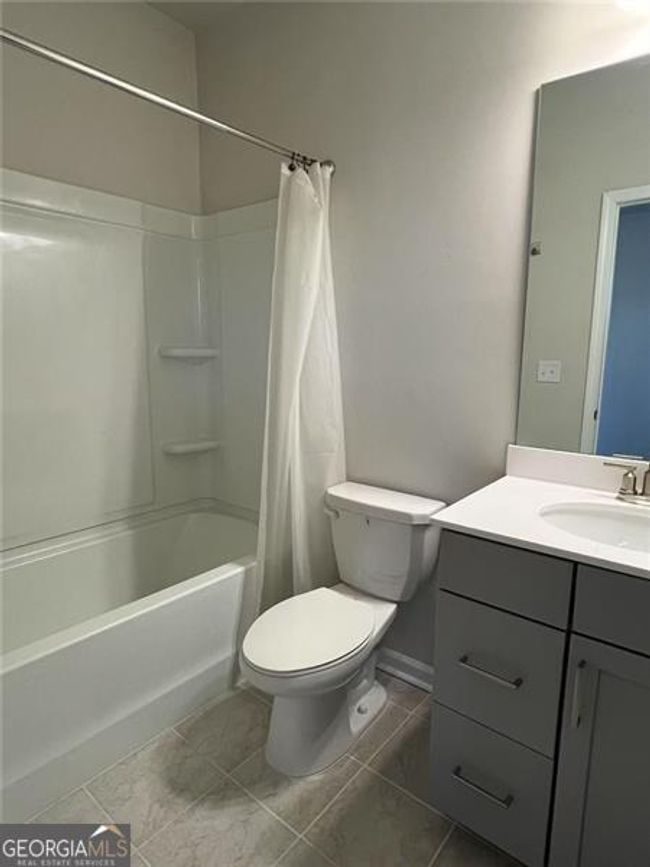 3735 Davis Cir, Townhouse with 3 bedrooms, 4 bathrooms and 2 parking in Duluth GA | Image 5