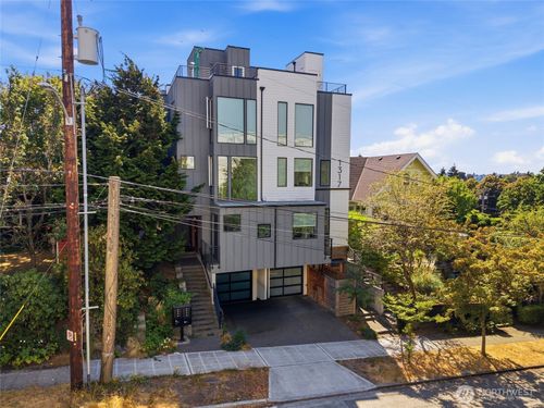 a-1317 N 44th St, Seattle, WA, 98103-7548 | Card Image