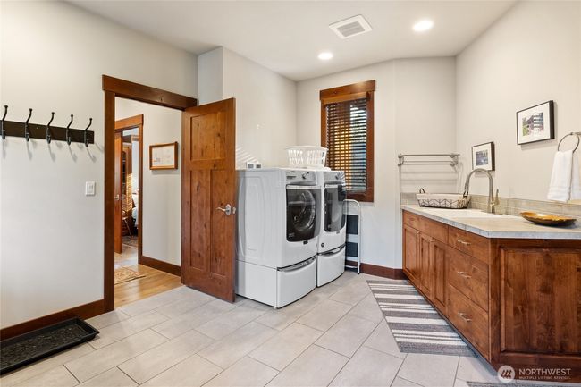 170 Rinky Dink Ln, House other with 5 bedrooms, 4 bathrooms and 3 parking in Cle Elum WA | Image 32