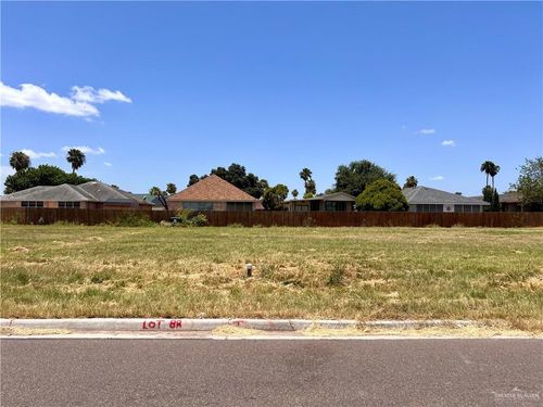 800 La Laguna Rd, Mission, TX, 78572-1309 | Card Image